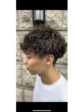 ノーム バイ アウラ(norm. by aura) 【シャドウパーマ】