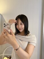 アム(amu)&nbsp;ミディアムヘア/くびれヘア/オリーブカラー/透明感カラー