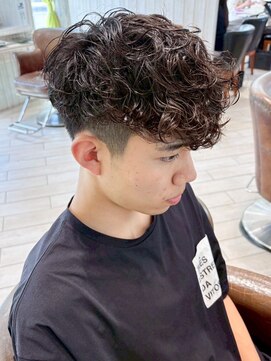 バトン(BATON) スペインカール/メンズカット/メンズパーマ