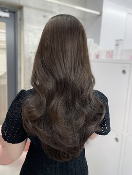 エヌアイ オモテサンドウ(ni omotesando) 韓国ヘアオリーブベージュレイヤーカット 上野