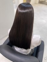 エミュスト(Emuest)&nbsp;後ろ姿も綺麗に…