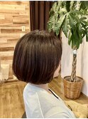 ショートボブ