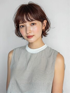 ベルフェミンキルン(Belle femin kilun) ブラウンカラー 艶髪 ショートレイヤー 顔周りカット  20代