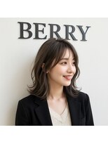 ヘアーズ ベリー 住道店(hairs BERRY)&nbsp;大人可愛いひし形レイヤーミディ外ハネシースルー透明感アッシュ