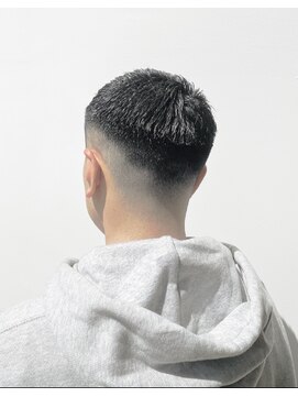 ラビソル(L a v i s o l) 刈り上げショート