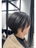 耳かけも可愛いショート