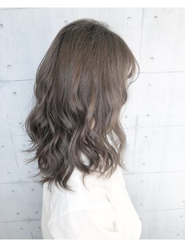 ニューヨークニューヨーク 守口店(NYNY) 外国人風カラー