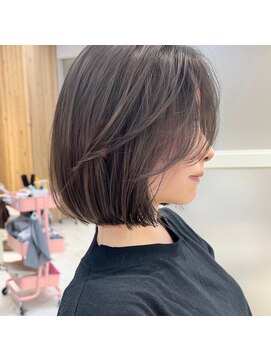 アフロートリノ(AFLOAT Leino) 【修】20代30代40代◎透明感カラー×韓国切りぱなしボブ