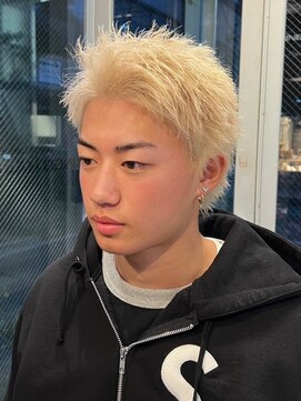 ビンゴ(BINGO) 1388プラチナハイトーンカラー刈り上げスパイキー短髪ショート