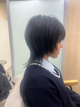 ユニ 江坂(Uni.) ウルフカット 中性ウルフ