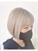 ソレイユトウキョウシブヤ(SOLEIL TOKYO shibuya)&nbsp;内巻きボブブリーチホワイトグレージュ