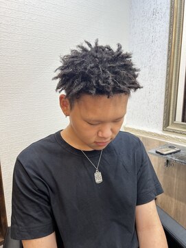 スパイキーアフロ