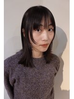 ヘルベチカ・ヘア(Helvetica hair)&nbsp;顔周りレイヤー/ミディアムレイヤー/前髪あり