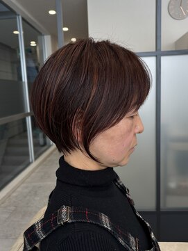 ブルーベイル(Blue Veil.) 30代40代50代大人可愛い小顔ボブ前下がりショートハイライト