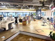 スイ(SUiii)の雰囲気（札幌内でも最大規模にあたるサロンです）
