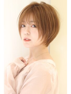 レウナ 外苑前(Reuna) 大人可愛いショーボブ　アッシュブラウン　小顔ショート