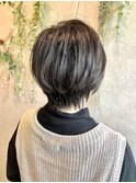 スタイリングなしで決まるショートスタイル