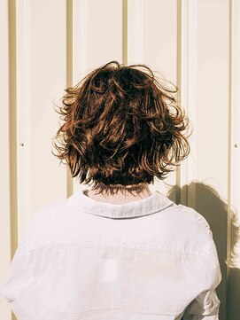 フローラビューティーヘアー(Flora Beauty Hair) くせ毛ショート/20代/30代/40代/50代/岡山/表町