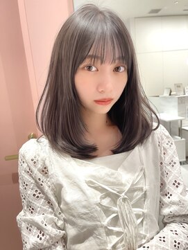 アフロートリノ(AFLOAT Leino) パッツン前髪に合わせ顔まわり　ワンカール簡単レイヤー