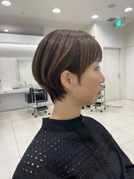 ラシュープリーム(La SUPREME) 大人可愛いショートヘア