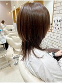 オトナ女子ミディアムウルフ