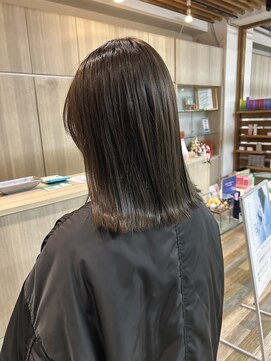 ラヴィエール(LAVIERE by R-EVOLUT) 寒色カラー オリーブ 柏駅