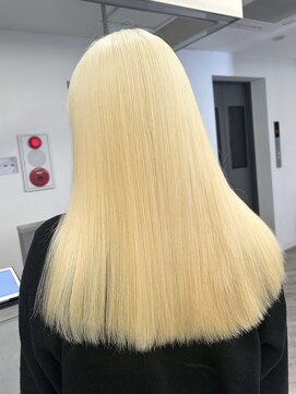 ルーブ トウキョウ(Loob. TOKYO) 池袋ハイトーンカラーミルクティーベージュブロンドシルバー韓国