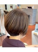 【毛先が自然に丸まる酸性縮毛矯正】で創るショートボブ