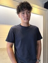 ピア(Pia)&nbsp;スパイラルパーマ×無造作束感マッシュ