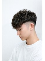 ブロートーキョー 有楽町店(Bro Tokyo)&nbsp;メンズスペインカールバーバーショートミドルフェード