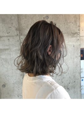 ロイジー(roijir) 【roijir 表参道】くすみカラー☆オリーブアッシュ