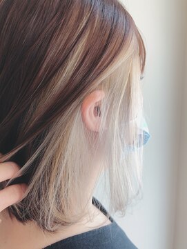 デイリリーバイアメリア 川西店(daylily by Ameria) ボブ×イヤリングカラー→白井　涼貴