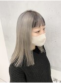 前髪ローライト×ホワイトベージュ