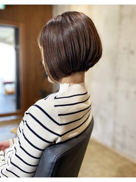 ビミュ(vimu) 丸み前下がりショートボブ  ショート/パーマ/三宮/元町/縮毛矯正