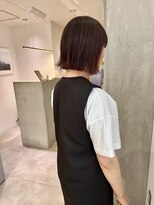 ヨーク(YOKE)&nbsp;YOKE 大人ボブ切りっぱなしボブ外ハネボブダブルカラーボルドー