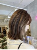 セミロング×イヤリングカラー