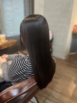 スローネ(THRONE) 縮毛矯正で艶髪／20代30代40代／新宿／髪質改善