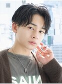 韓国風ニュアンスセンターパート刈り上げツーブロック