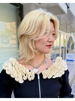 ナービス(NARVIS)&nbsp;ミディアムレイヤー/ウルフ/ケアブリーチホワイト