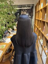 アンボス(Ambos) 透明感あるグレージュカラー!
