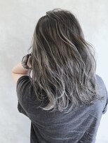 ムウ 難波(MOU)&nbsp;ハッシュカットフルバング似合わせカットレッドブラウン20代30代