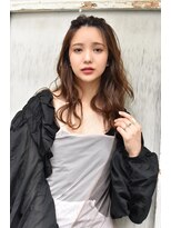 メーヴェ(Mowen) mowenstyle☆センターパート×ハニーヘアー×マーメイドアッシュ