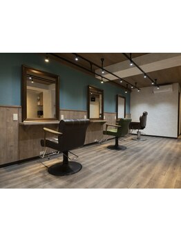 お洒落なプライベート空間のマンツーマンサロン☆一人一人の髪質・クセに合わせたカットで、扱いやすい髪へ