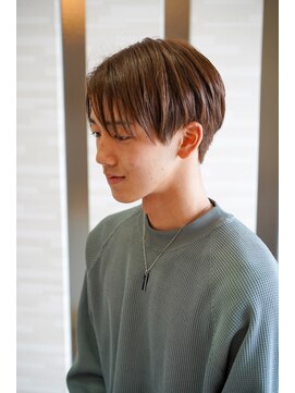 ムゥフ ヘアーアンドアイラッシュ(mouf hair&eyelash) センターパート×2ブロックマッシュ