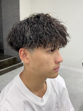 ジーニー 本厚木(Genie) ツイスト/波巻き/ハイライト/マッシュパーマ/ウルフ