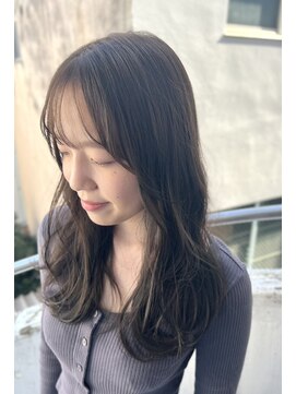 カスミ 霞(KASUMI) 大人こなれ感オリーブグレージュ。　20代/30代/イルミナ