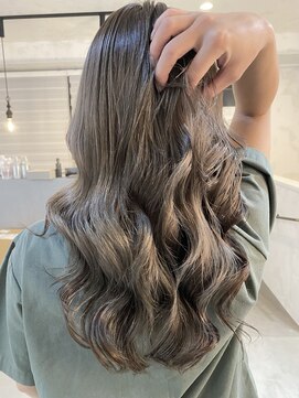 プルメリアドット(Plumeria.) グレージュ