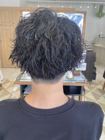 リボーン ビューティー リゾート 松戸店(re-born Beauty Resort)&nbsp;アッシュブラックウルフカルマパーマベリーショート