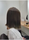 ボブ×オリーブグレージュ