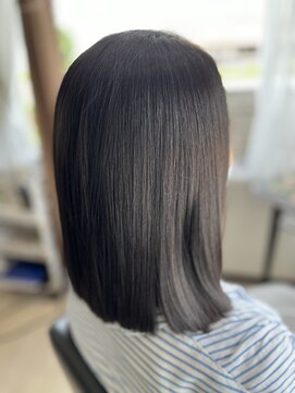 コア フィール ア デイ(COIFFURE A DAY) 【M3D見附今町】髪質改善ストレート
